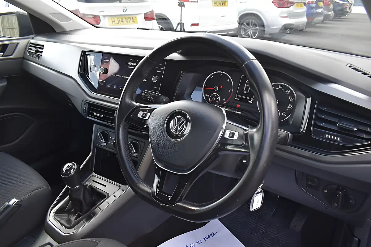 Used 2018 Volkswagen Polo Se Grey - Interior and Exterior details 11
