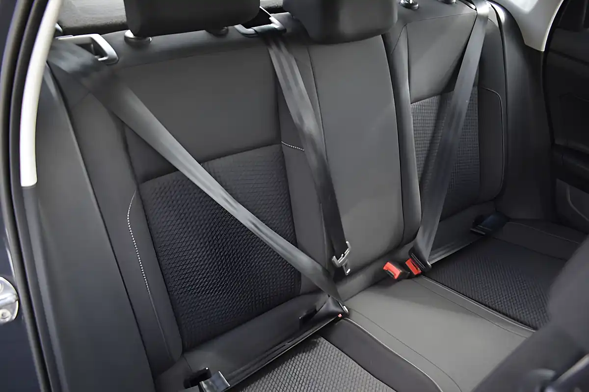 Used 2018 Volkswagen Polo Se Grey - Interior and Exterior details 13