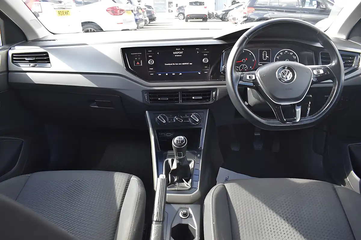 Used 2018 Volkswagen Polo Se Grey - Interior and Exterior details 14