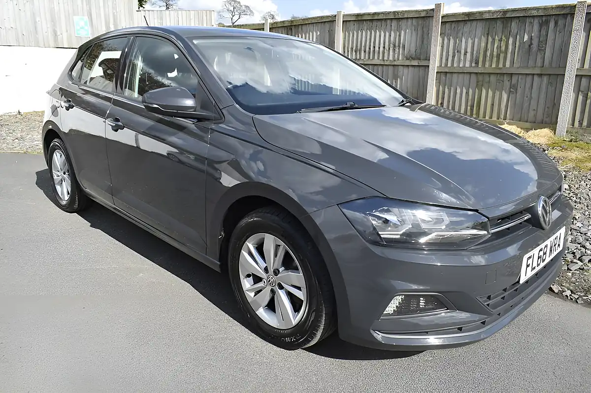 Used 2018 Volkswagen Polo Se Grey - Interior and Exterior details 18