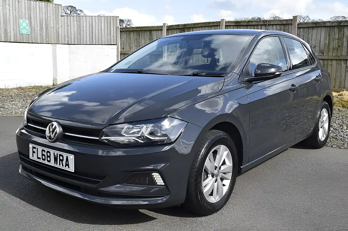 Used 2018 Volkswagen Polo Se Grey - Interior and Exterior details 3