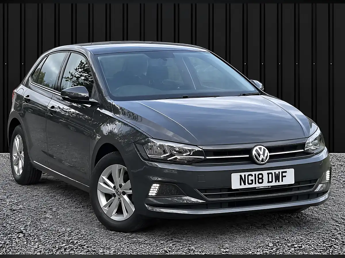 Used 2018 Volkswagen Polo Se Grey - Front View