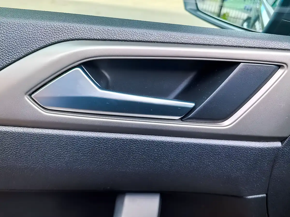 Used 2018 Volkswagen Polo Se Grey - Interior and Exterior details 15