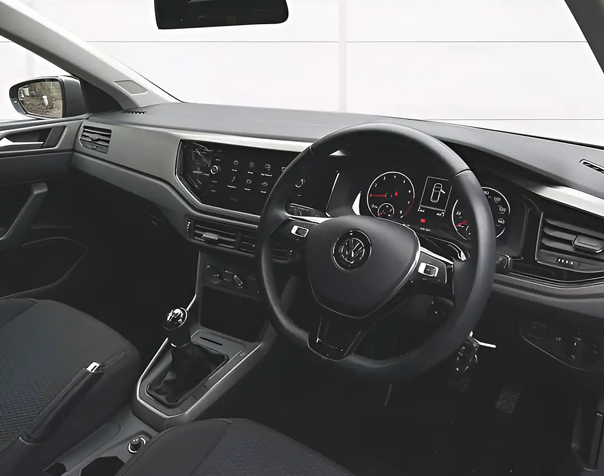 Used 2018 Volkswagen Polo Se - Interior and Exterior details 10