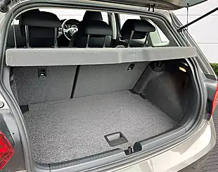 Used 2018 Volkswagen Polo Se - Interior and Exterior details 16