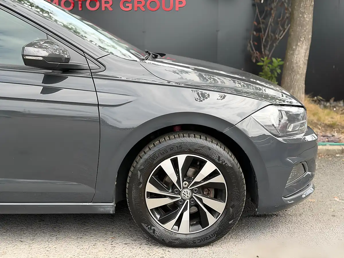 Used 2018 Volkswagen Polo Se - Interior and Exterior details 11