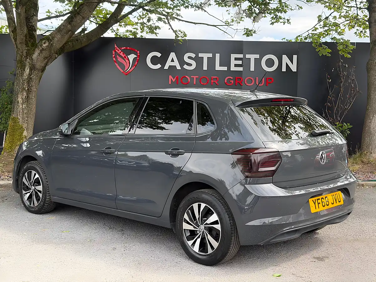 Used 2018 Volkswagen Polo Se - Interior and Exterior details 13