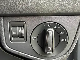 Used 2018 Volkswagen Polo Se - Interior and Exterior details 17