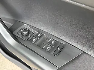 Used 2018 Volkswagen Polo Se - Interior and Exterior details 18