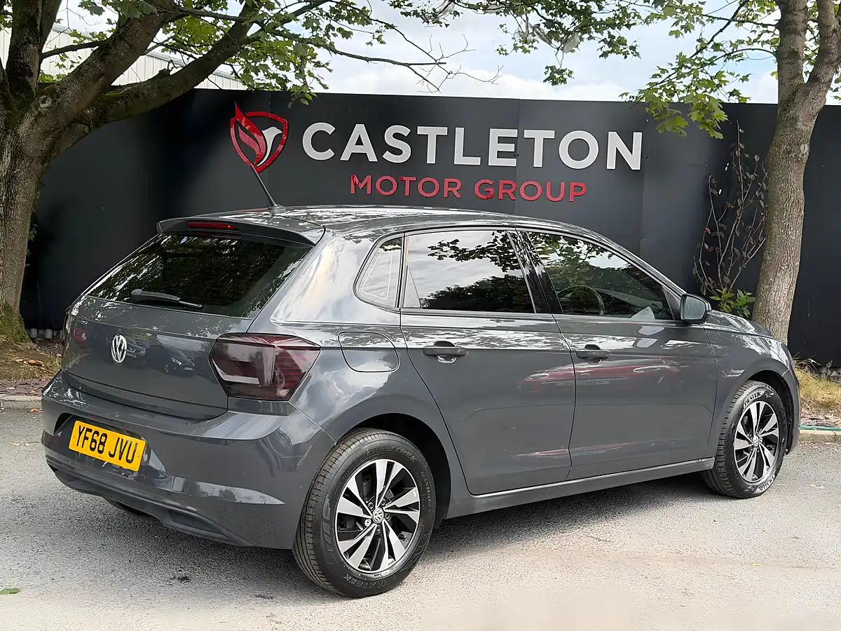 Used 2018 Volkswagen Polo Se - Interior and Exterior details 20