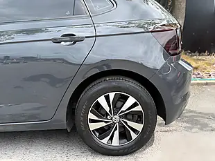 Used 2018 Volkswagen Polo Se - Interior and Exterior details 9