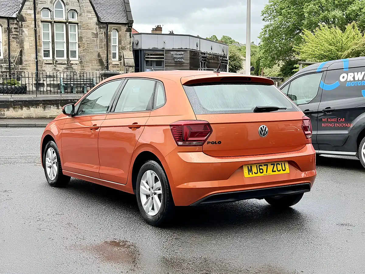 Used 2018 Volkswagen Polo Se Orange - Interior and Exterior details 13