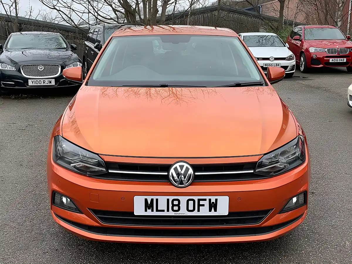 Used 2018 Volkswagen Polo Se Orange - Interior and Exterior details 10