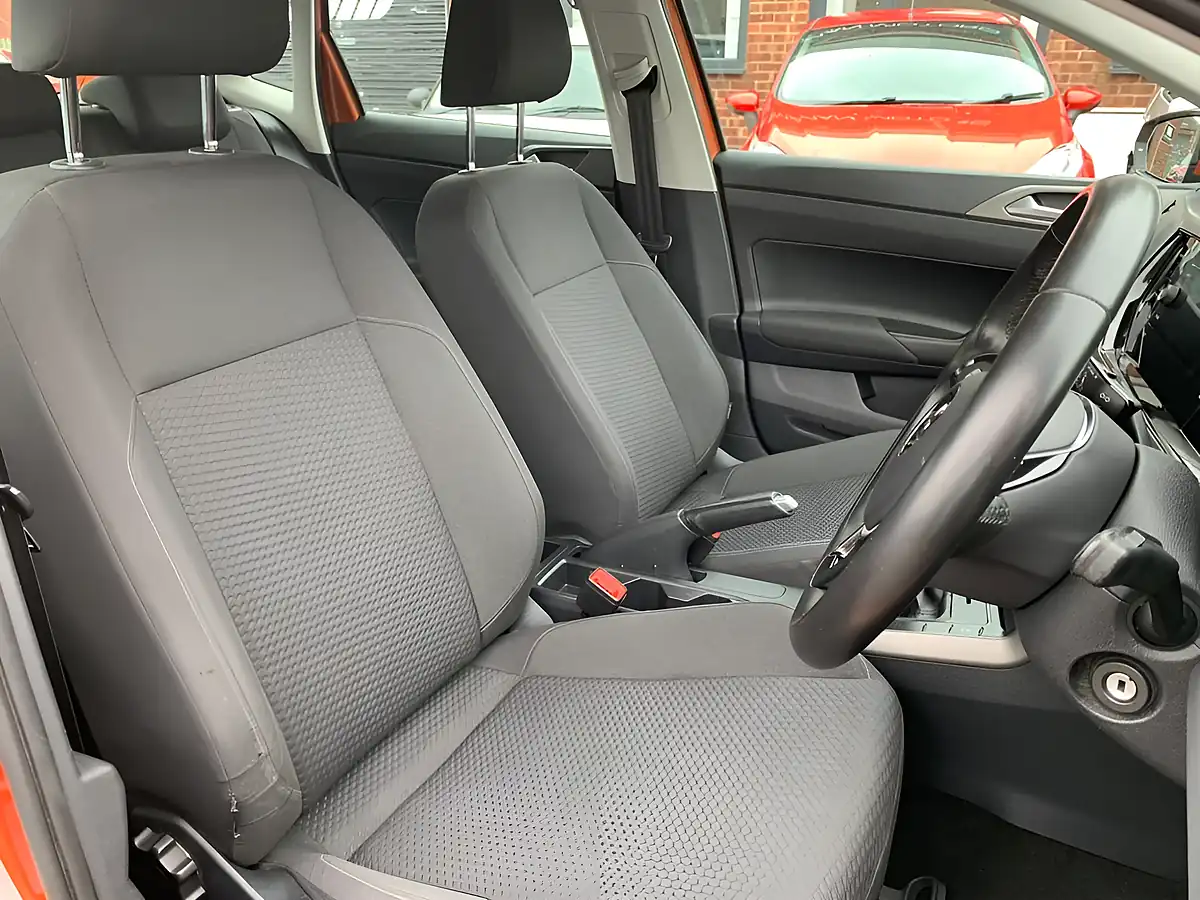 Used 2018 Volkswagen Polo Se Orange - Interior and Exterior details 14