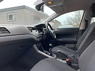 Used 2018 Volkswagen Polo Se Orange - Interior and Exterior details 17