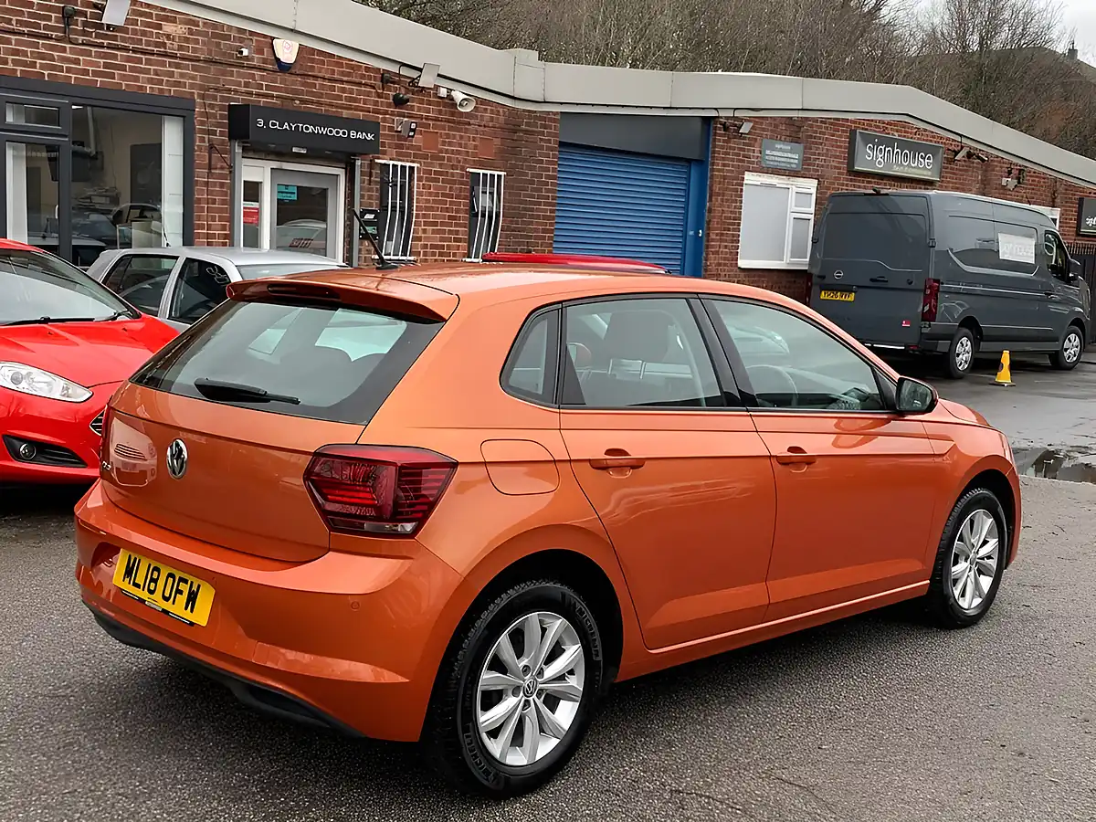 Used 2018 Volkswagen Polo Se Orange - Interior and Exterior details 3