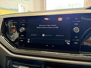 Used 2018 Volkswagen Polo Se Orange - Interior and Exterior details 17