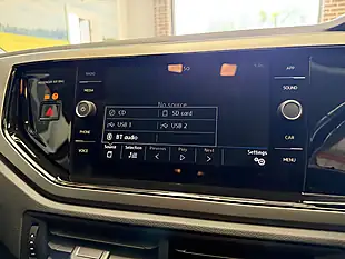 Used 2018 Volkswagen Polo Se Orange - Interior and Exterior details 18