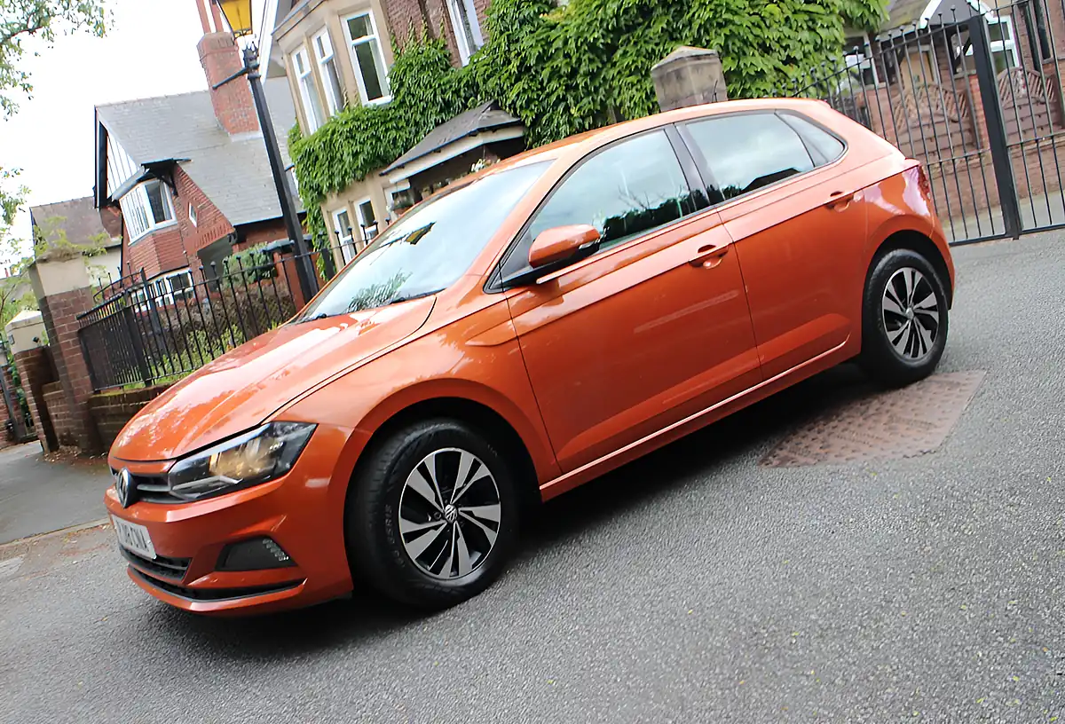 Used 2018 Volkswagen Polo Se Orange - Interior and Exterior details 4