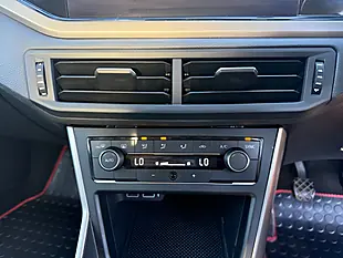Used 2018 Volkswagen Polo Se Orange - Interior and Exterior details 17