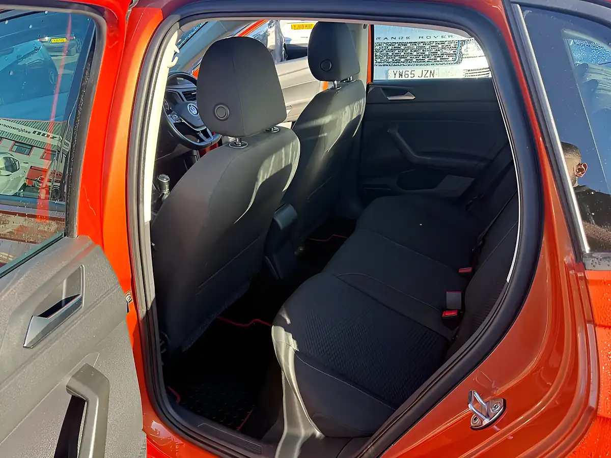 Used 2018 Volkswagen Polo Se Orange - Interior and Exterior details 18