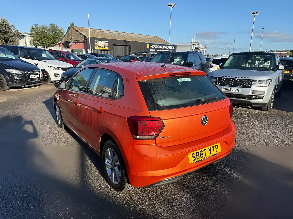 Used 2018 Volkswagen Polo Se Orange - Interior and Exterior details 5