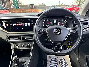 Used 2018 Volkswagen Polo Se Orange - Interior and Exterior details 11