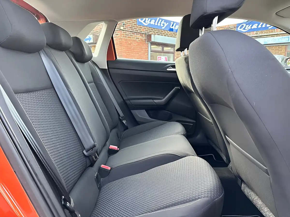 Used 2018 Volkswagen Polo Se Orange - Interior and Exterior details 15