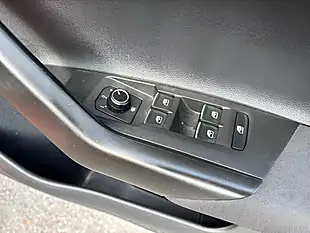Used 2018 Volkswagen Polo Se Orange - Interior and Exterior details 19