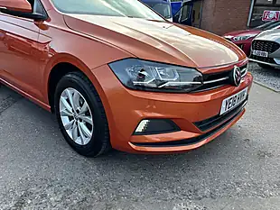 Used 2018 Volkswagen Polo Se Orange - Interior and Exterior details 2