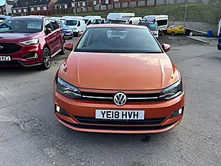 Used 2018 Volkswagen Polo Se Orange - Interior and Exterior details 4