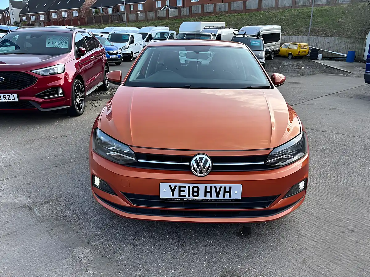 Used 2018 Volkswagen Polo Se Orange - Interior and Exterior details 4