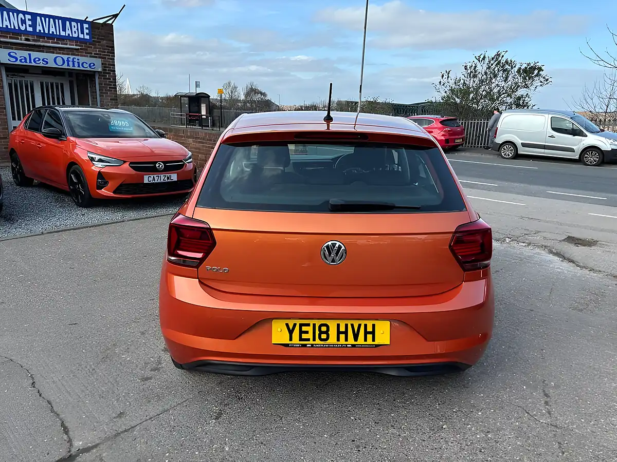 Used 2018 Volkswagen Polo Se Orange - Interior and Exterior details 8