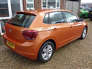 Used 2018 Volkswagen Polo Se Orange - Interior and Exterior details 4