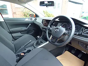 Used 2018 Volkswagen Polo Se Orange - Interior and Exterior details 7