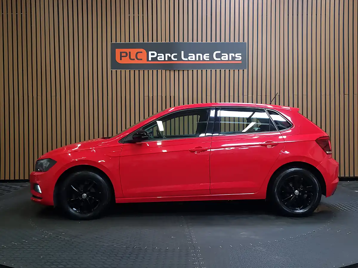 Used 2018 Volkswagen Polo Se Red - Interior and Exterior details 10