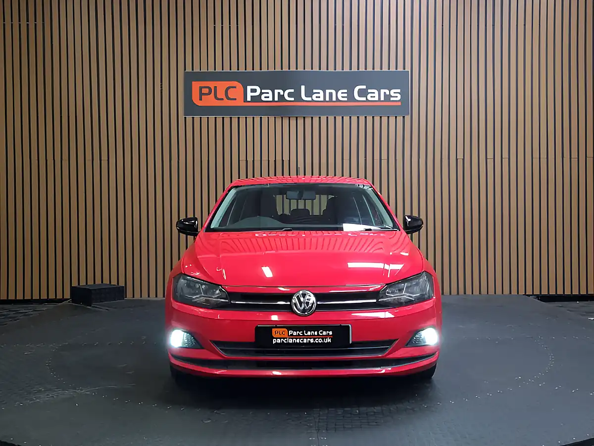 Used 2018 Volkswagen Polo Se Red - Interior and Exterior details 12