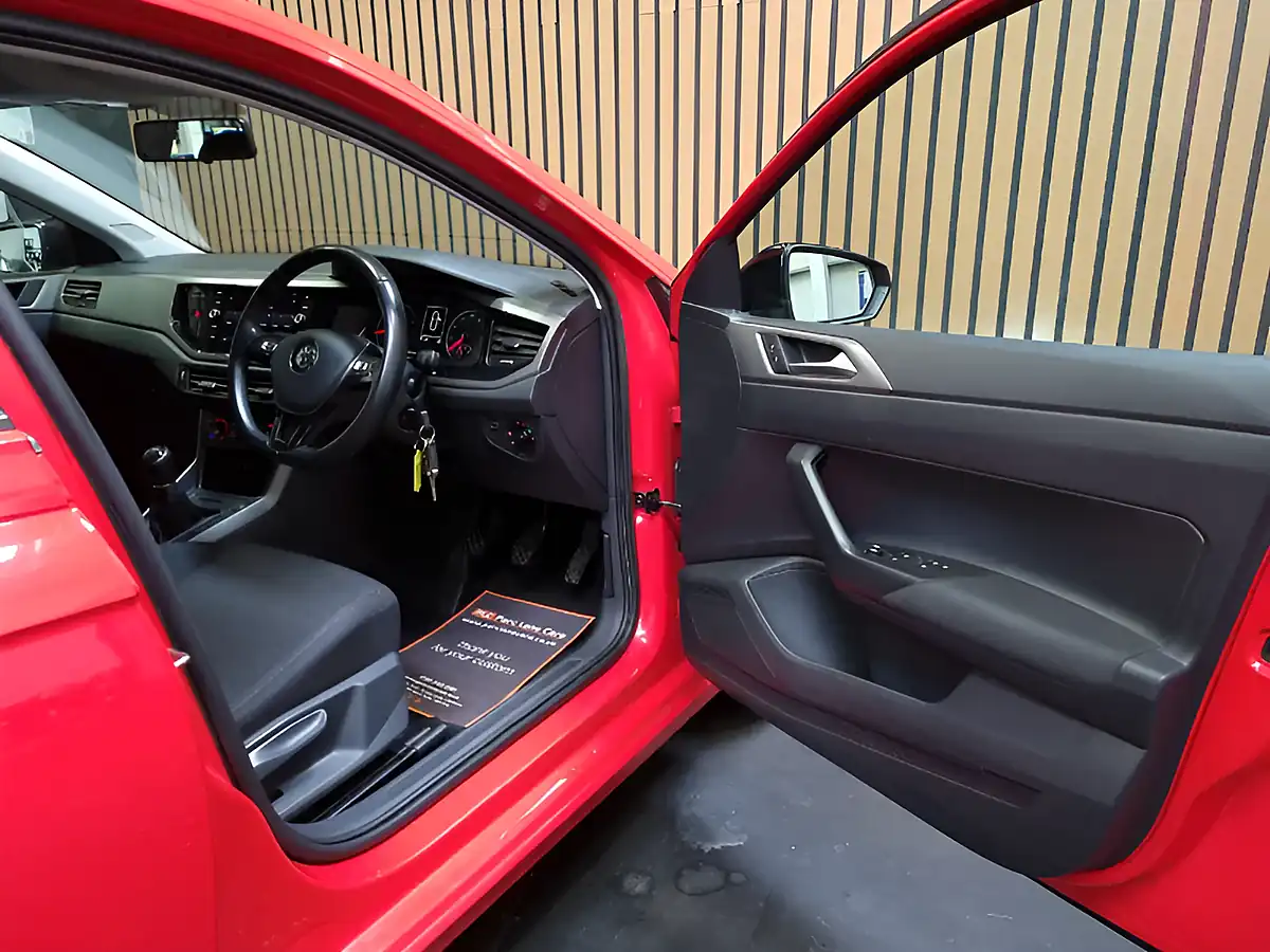 Used 2018 Volkswagen Polo Se Red - Interior and Exterior details 14