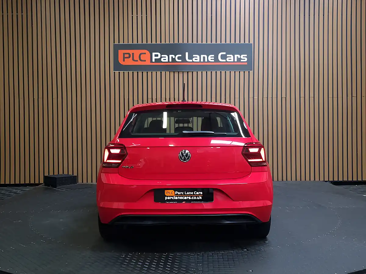 Used 2018 Volkswagen Polo Se Red - Interior and Exterior details 7