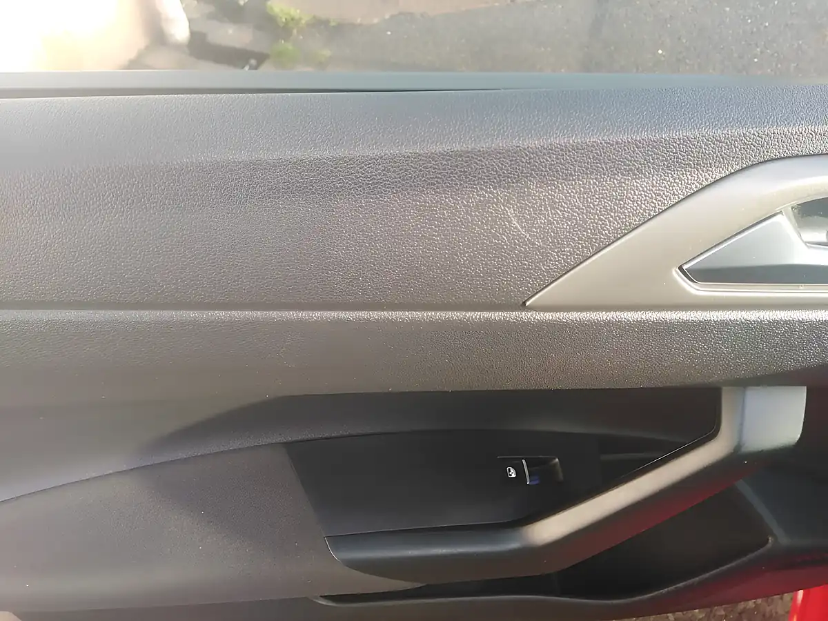Used 2018 Volkswagen Polo Se Red - Interior and Exterior details 12