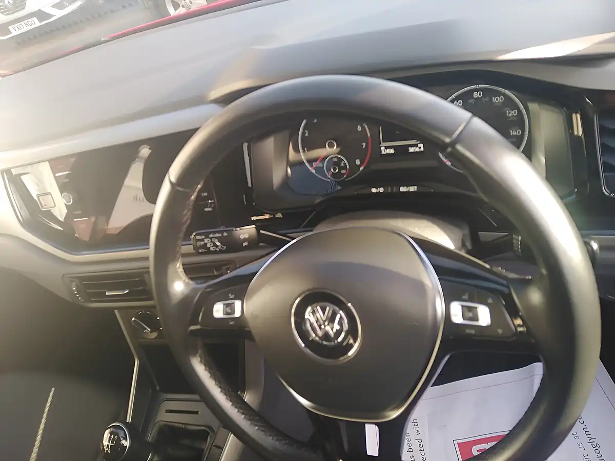 Used 2018 Volkswagen Polo Se Red - Interior and Exterior details 7