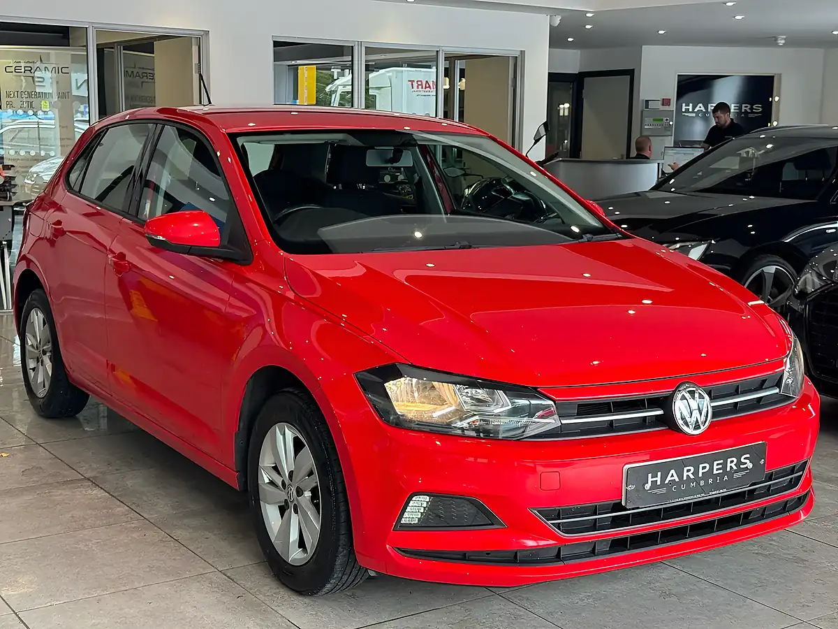 Used 2018 Volkswagen Polo Se Red - Interior and Exterior details 11