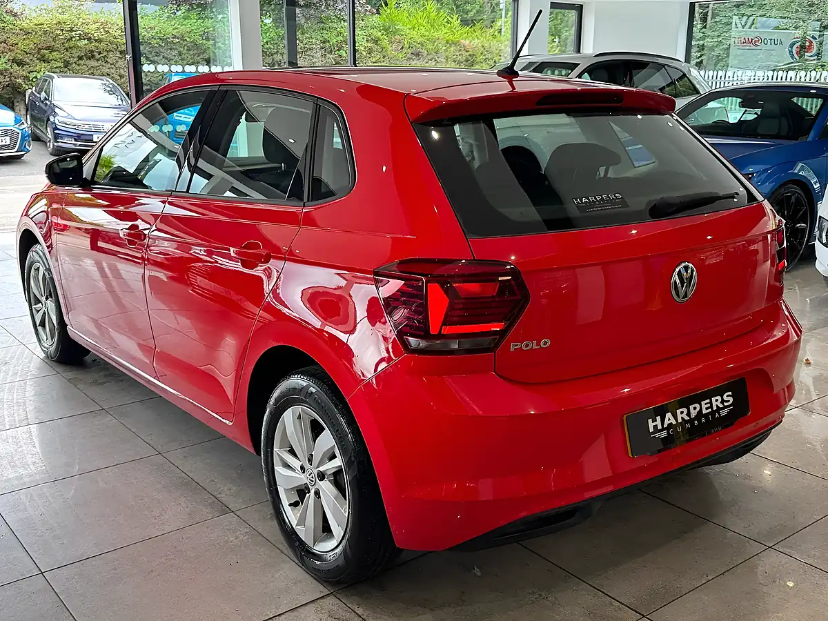 Used 2018 Volkswagen Polo Se Red - Interior and Exterior details 16