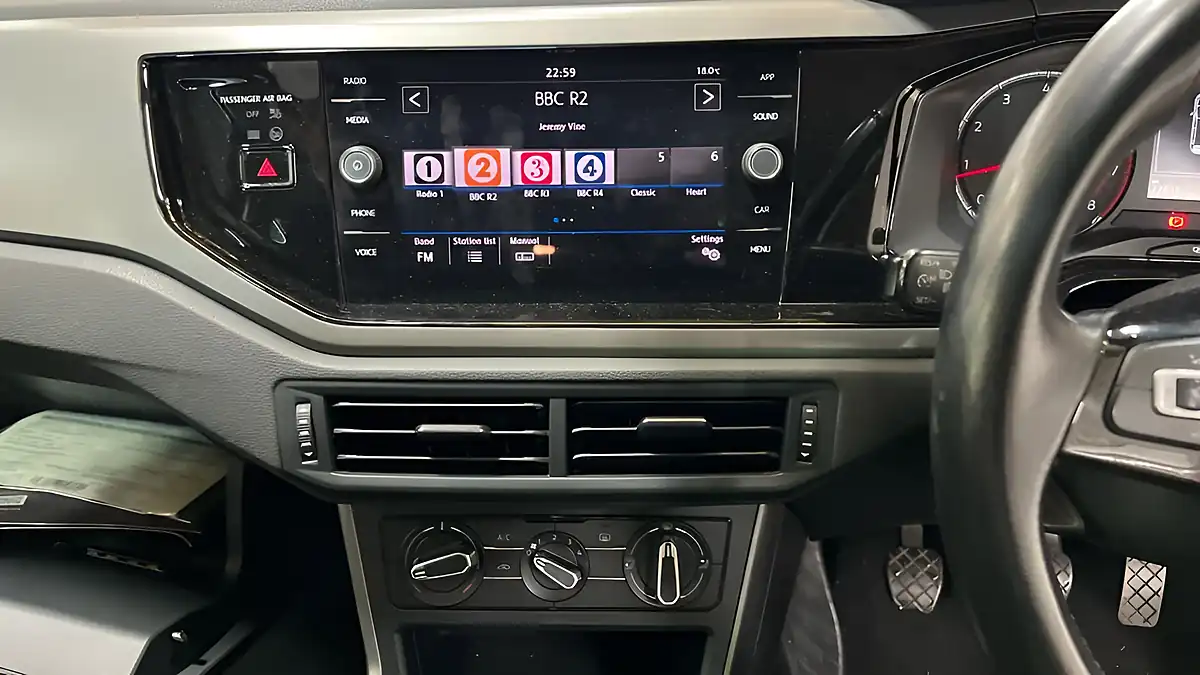 Used 2018 Volkswagen Polo Se Red - Interior and Exterior details 17