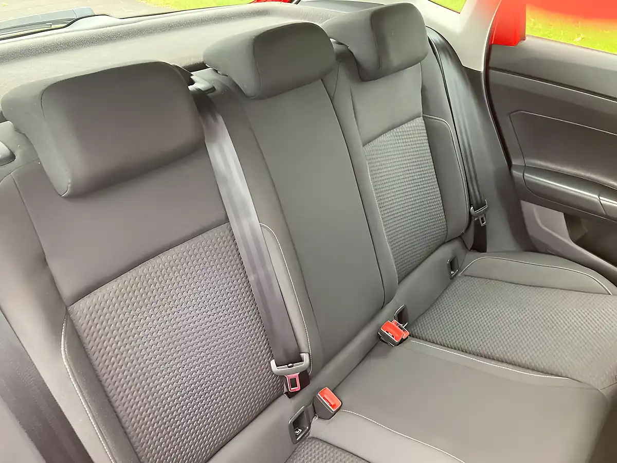 Used 2018 Volkswagen Polo Se Red - Interior and Exterior details 13
