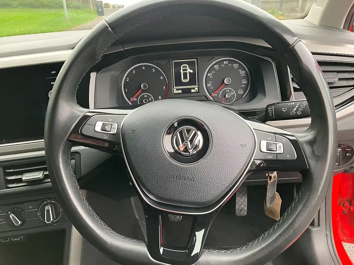 Used 2018 Volkswagen Polo Se Red - Interior and Exterior details 16