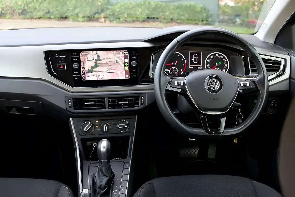 Used 2018 Volkswagen Polo Se Reef Blue - Interior and Exterior details 12