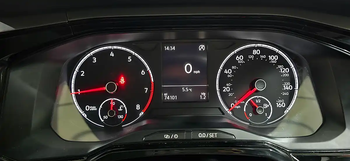 Used 2018 Volkswagen Polo Se Silver - Interior and Exterior details 12