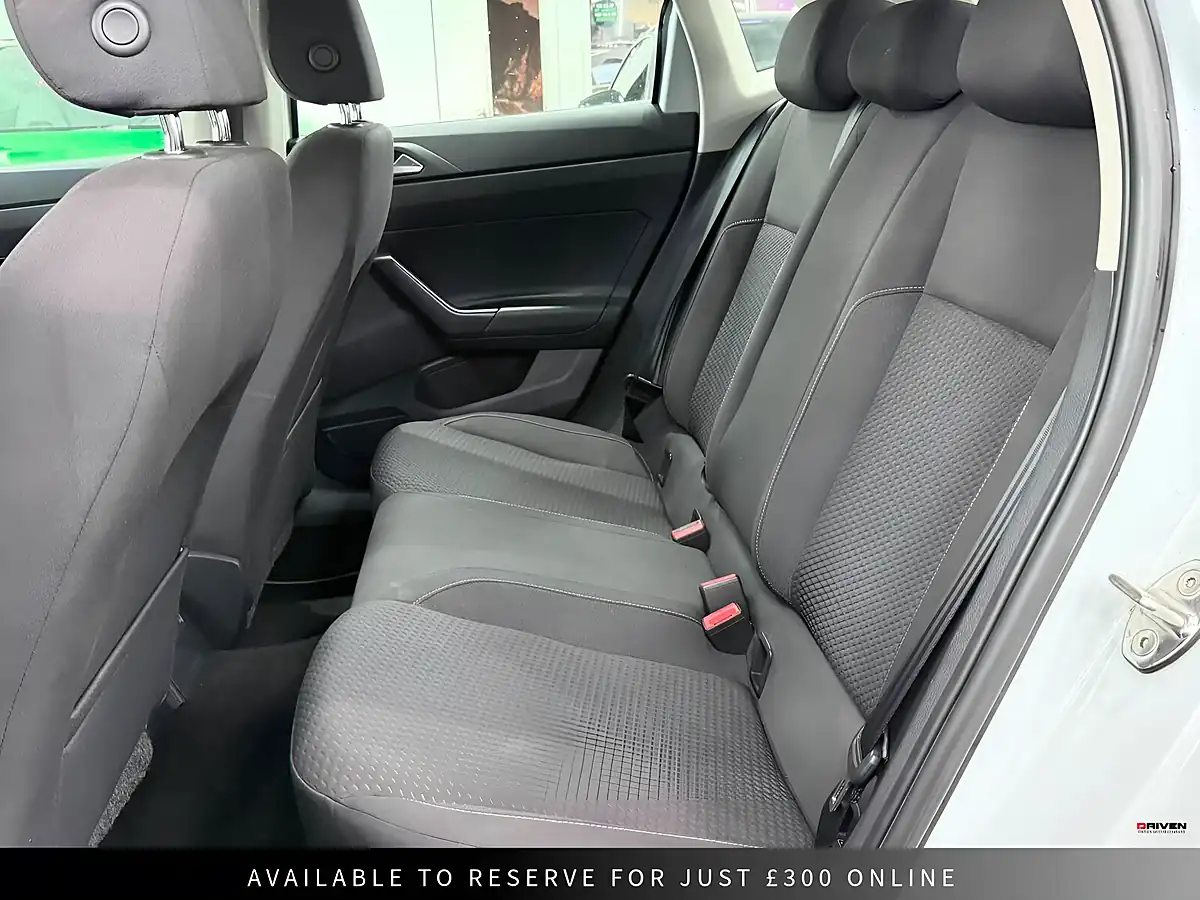 Used 2018 Volkswagen Polo Se Silver - Interior and Exterior details 15