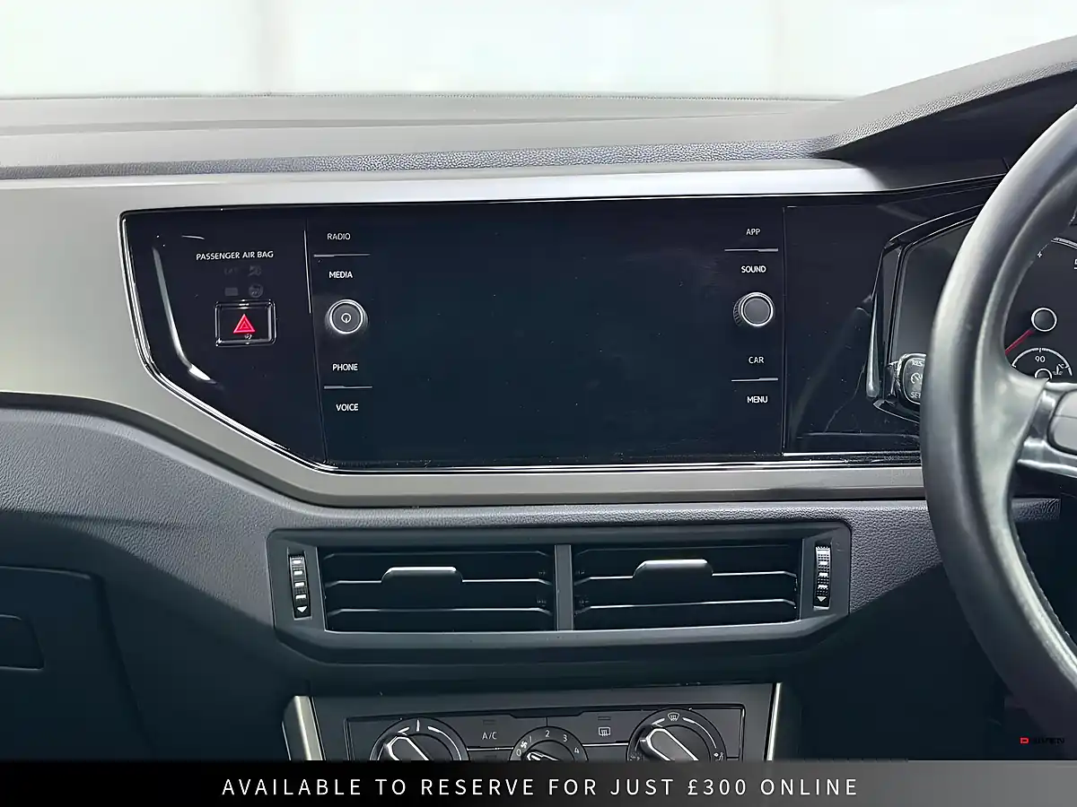 Used 2018 Volkswagen Polo Se Silver - Interior and Exterior details 16
